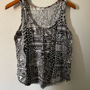 Billabong patterned crop tank